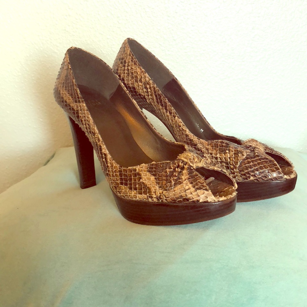Stuart Weitzman Pumps Snakeskin Peep Toe Size 8.5